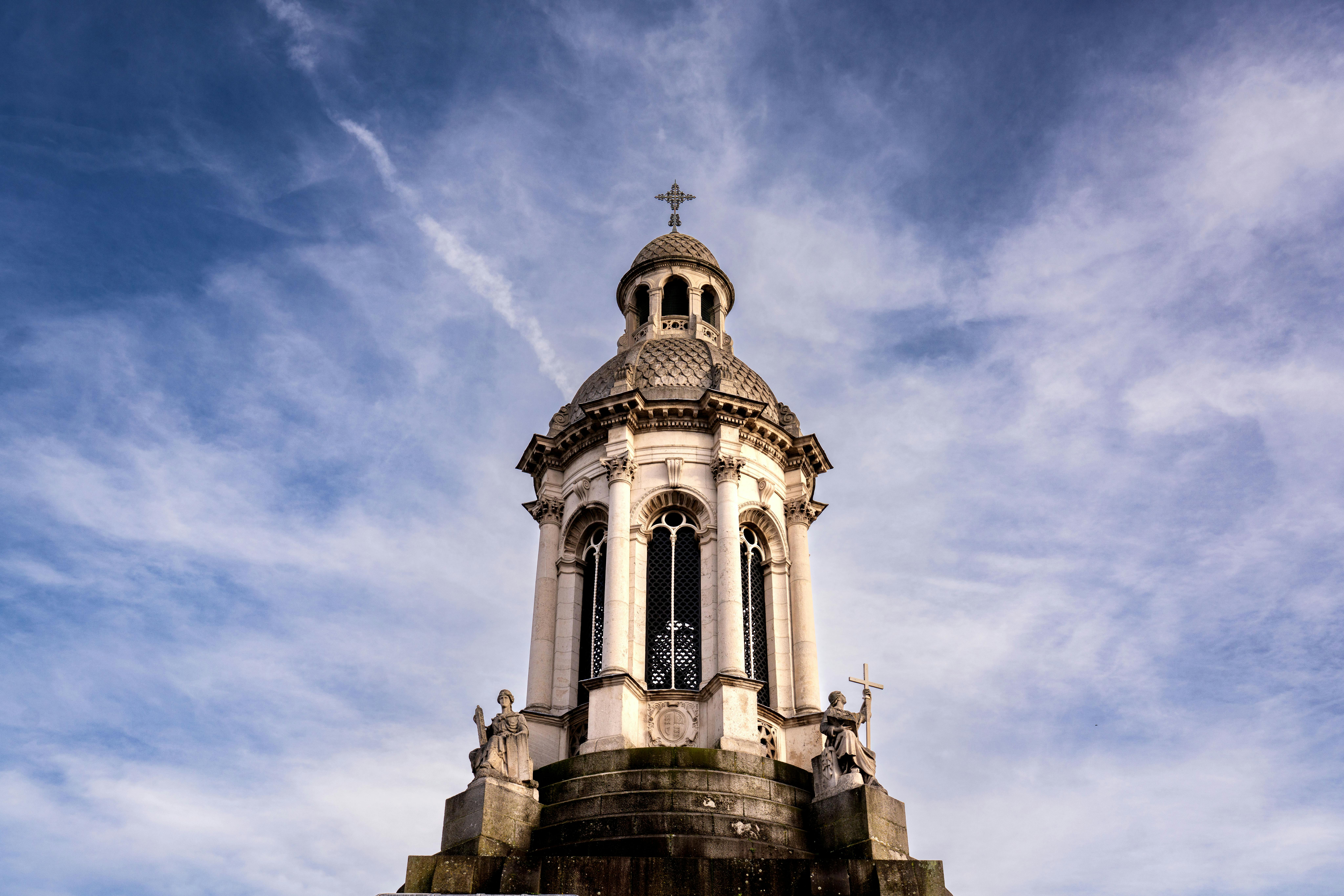 Trinity College Dublin (TCD)